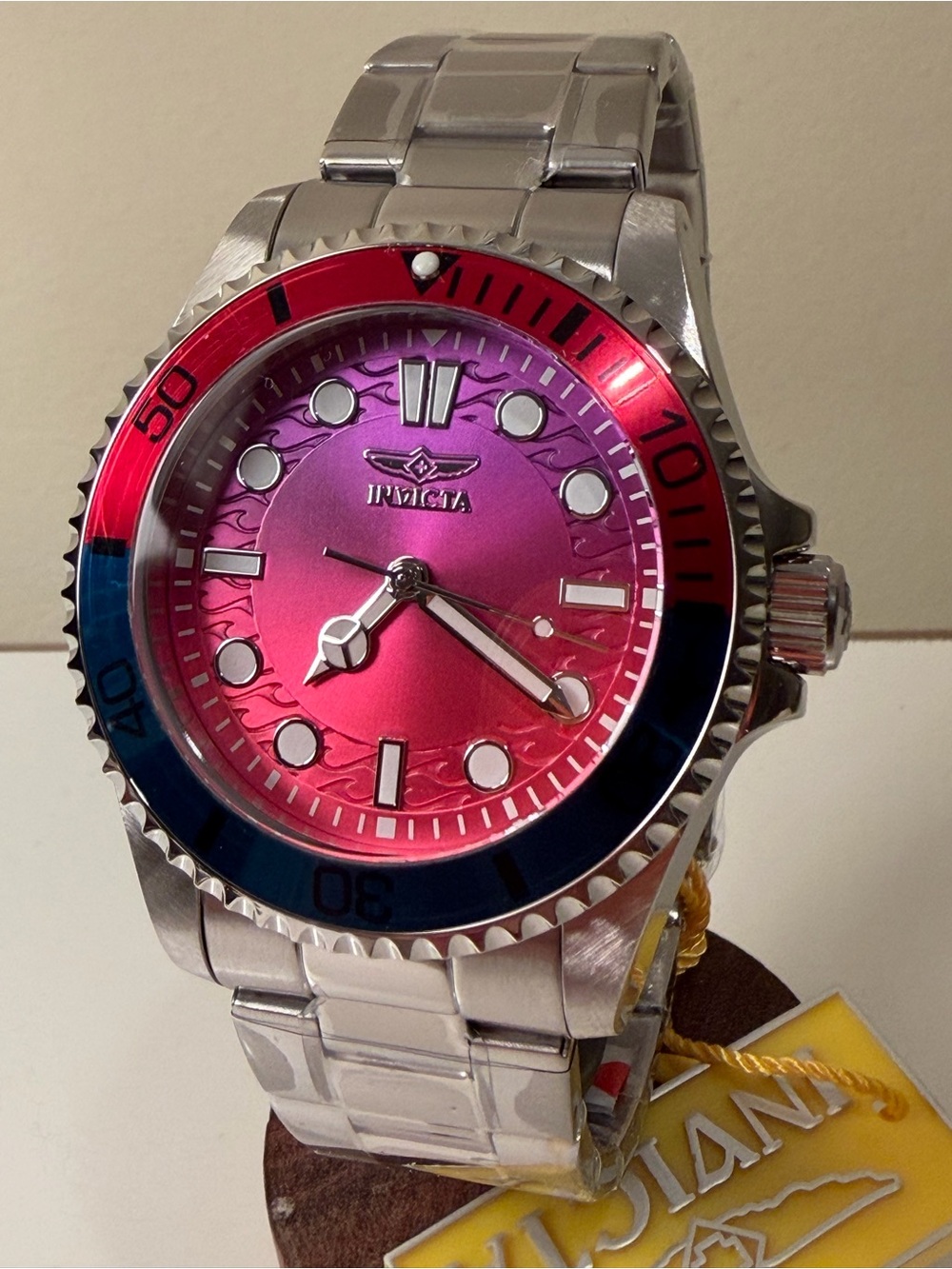 Invicta Pro Diver – 43mm | Red & Purple Gradient Dial | New with Box